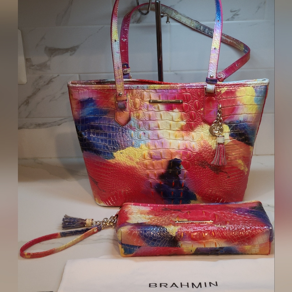 Brahmin Medium Asher Tote Dandy with matching Kayla Wristlet EUC ART